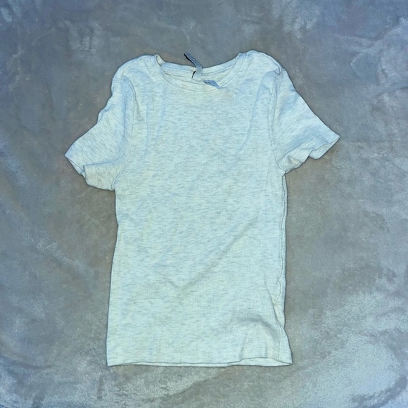 h&m basic tee - Picture 2 of 2